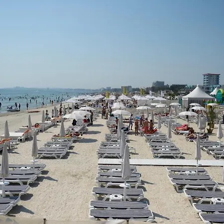 Blue Mirage Luxury Apartment Mamaia