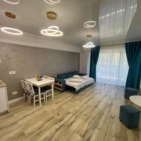 Blue Mirage Luxury Mamaia