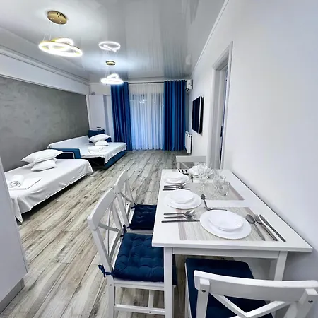 Blue Mirage Luxury Apartment Mamaia